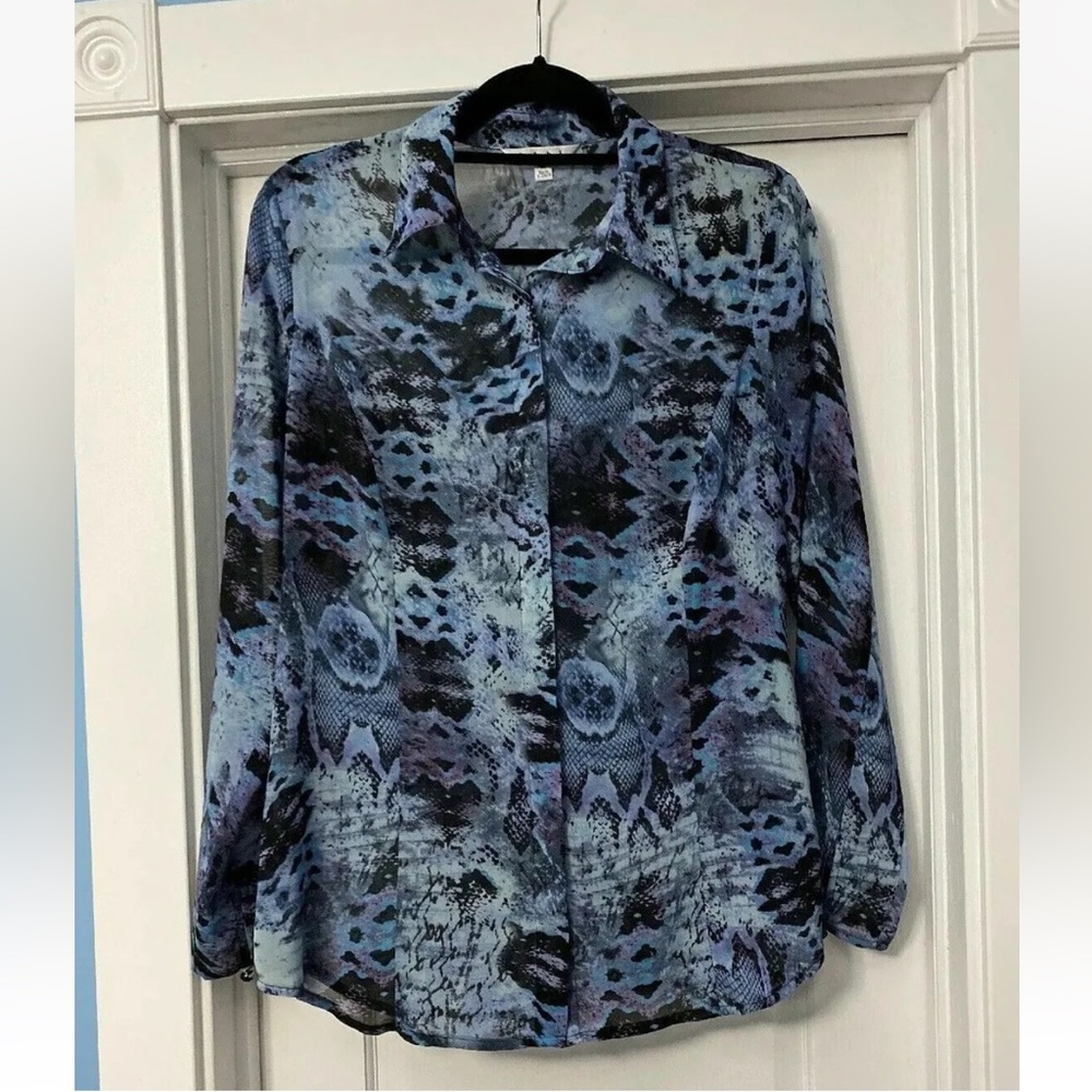 Cabi Style 609 Snake Python Animal Print Button U… - image 2